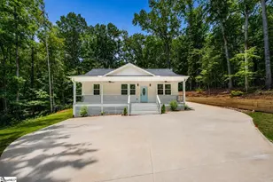 425 Tiger Ln, Westminster, SC 29693 - Photo 3