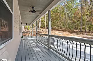 425 Tiger Ln, Westminster, SC 29693 - Photo 7
