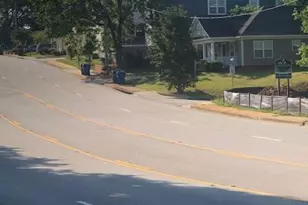 22 Judy St, Greenville, SC 29601 - Photo 3