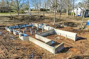 111 Williamsburg Dr, Greer, SC 29651 - Photo 7