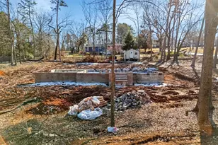 111 Williamsburg Dr, Greer, SC 29651 - Photo 11