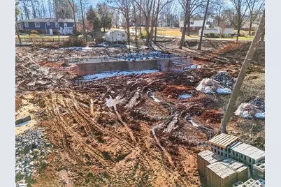 111 Williamsburg Drive, Greer, SC 29651 - Photo 9