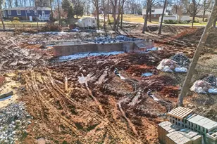 111 Williamsburg Dr, Greer, SC 29651 - Photo 9