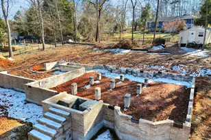 111 Williamsburg Dr, Greer, SC 29651 - Photo 3