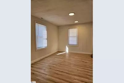 215 Washington Street, Clinton, SC 29325 - Photo 13
