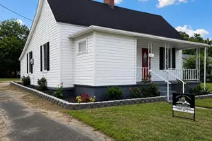 215 Washington St, Clinton, SC 29325 - Photo 3