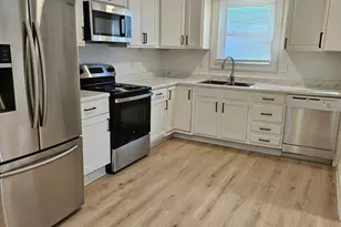 215 Washington St, Clinton, SC 29325 - Photo 3