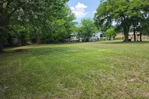 215 Washington St, Clinton, SC 29325 - Photo 21