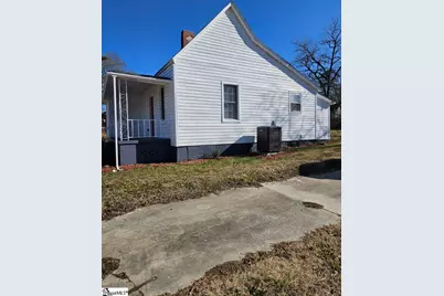 215 Washington Street, Clinton, SC 29325 - Photo 9