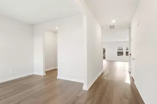 200 Granby Trl, Easley, SC 29642 - Photo 3