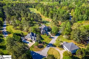 2600 Dog Leg Ln, Seneca, SC 29678 - Photo 3