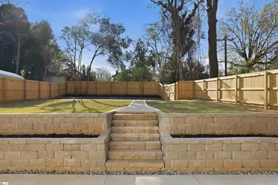 301 Ridgewood Avenue, Spartanburg, SC 29306 - Photo 33