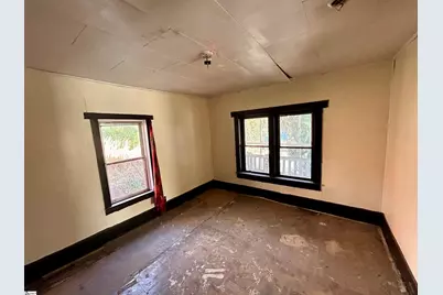 710 S Logan Street, Gaffney, SC 29341 - Photo 9