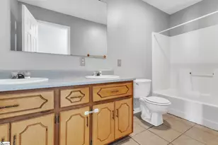 1405 Chestnut St, Laurens, SC 29360 - Photo 13