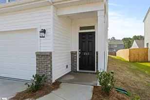 247 Pendergast Rd, Greenville, SC 29605 - Photo 3