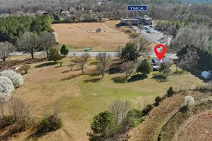 2224 Gentry Memorial Hwy, Pickens, SC 29671 - Photo 9