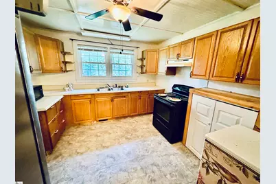 203 Givens Street, Fountain Inn, SC 29644 - Photo 17