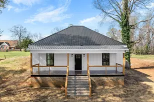 202 S Howard St, Landrum, SC 29356 - Photo 33