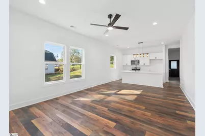 202 S Howard Street, Landrum, SC 29356 - Photo 7