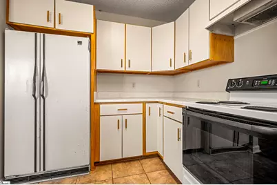 77 Chestnut Street Oak Hall #301, Tryon, NC 28782 - Photo 13