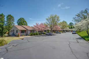 77 Chestnut St, Tryon, NC 28782 - Photo 3