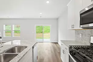 462 Harben Dr, Woodruff, SC 29388 - Photo 9