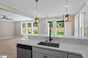 452 Tryon St, Spartanburg, SC 29301 - Photo 9