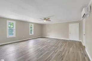 107 Carriage Ln, Simpsonville, SC 29681 - Photo 11