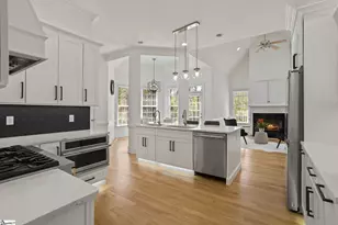 236 Horseshoe Lake Dr, Spartanburg, SC 29306 - Photo 5