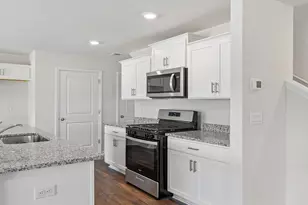 1915 Gracie Dr, Woodruff, SC 29388 - Photo 9