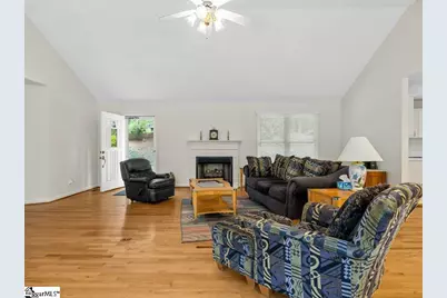 208 W Durham Street, Landrum, SC 29356 - Photo 7