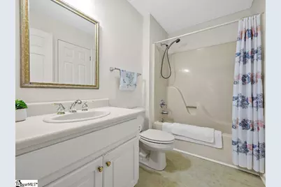 208 W Durham Street, Landrum, SC 29356 - Photo 23