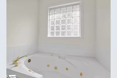 208 W Durham Street, Landrum, SC 29356 - Photo 17