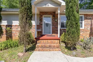 202 Forest Dr, Liberty, SC 29657 - Photo 5