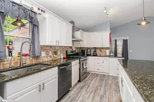 202 Forest Dr, Liberty, SC 29657 - Photo 11