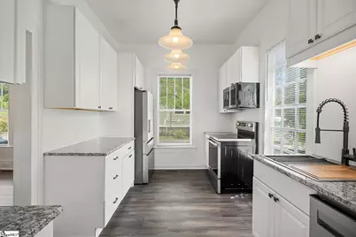 413 W Market Street, Anderson, SC 29624 - Photo 15