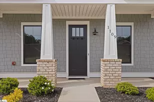 1109 Syrah Ln, Duncan, SC 29334 - Photo 3