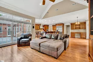 881 Inverness Cir, Spartanburg, SC 29306 - Photo 11