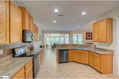 9 Emporia Court, Fountain Inn, SC 29644 - Photo 7