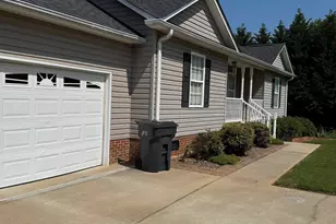 1101 Piedmont Park Rd, Taylors, SC 29687 - Photo 3