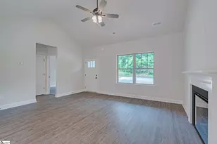 113 N Spencer St, Duncan, SC 29334 - Photo 5