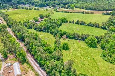 4961 221 Hwy S, Laurens, SC 29360 - Photo 5