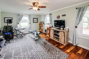 4961 221 Hwy S, Laurens, SC 29360 - Photo 11