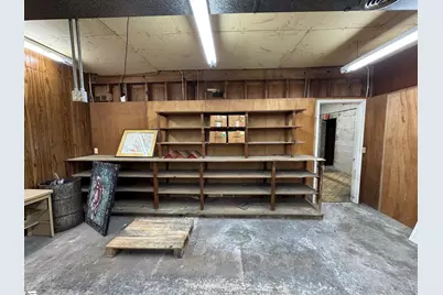 146 N Trade Avenue, Landrum, SC 29356 - Photo 5