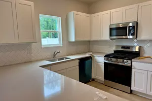 12073 Lansbury Dr, Inman, SC 29349 - Photo 11