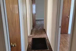 42 Reeves Ave, Greenville, SC 29605 - Photo 11