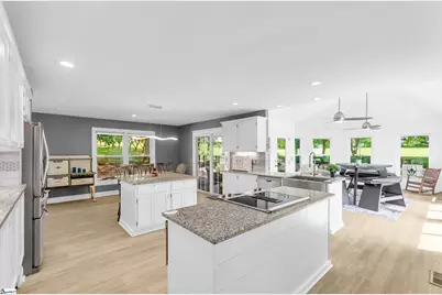 5411 N 14 Highway, Landrum, SC 29356 - Photo 11