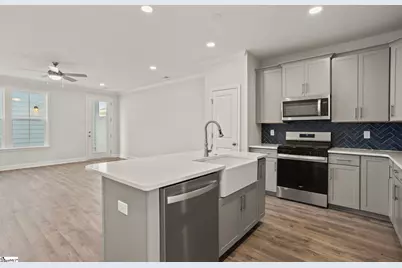 230 Lake Greenwood Boulevard, Greenwood, SC 29649 - Photo 9