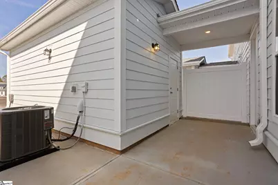 230 Lake Greenwood Boulevard, Greenwood, SC 29649 - Photo 23