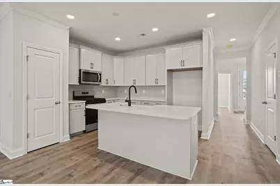 232 Lake Greenwood Boulevard, Greenwood, SC 29649 - Photo 11